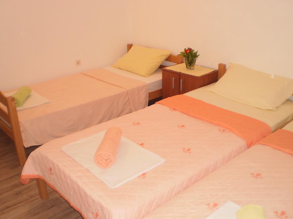 Apartment Vuk I Novak Ulcinj Exteriör bild