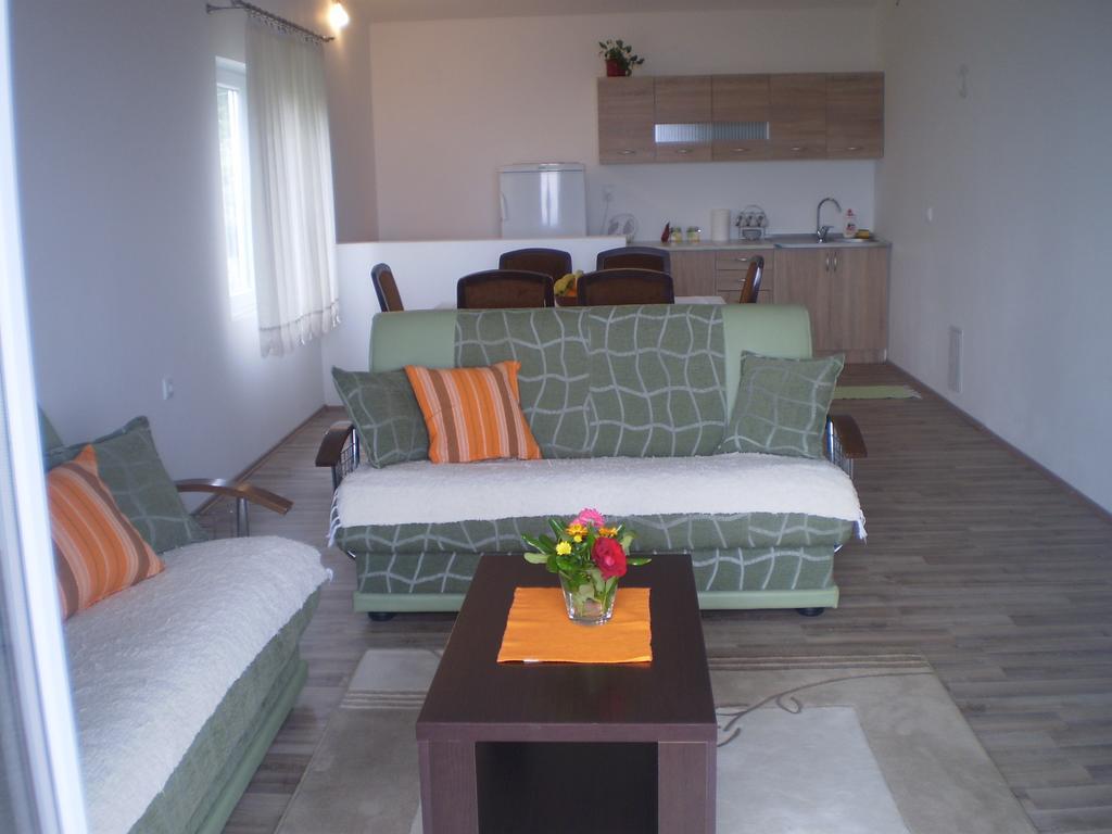 Apartment Vuk I Novak Ulcinj Exteriör bild
