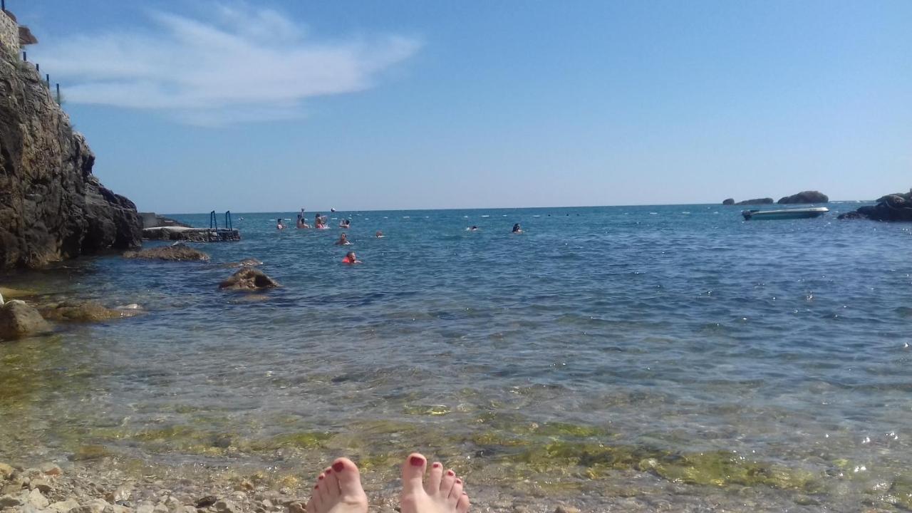 Apartment Vuk I Novak Ulcinj Exteriör bild
