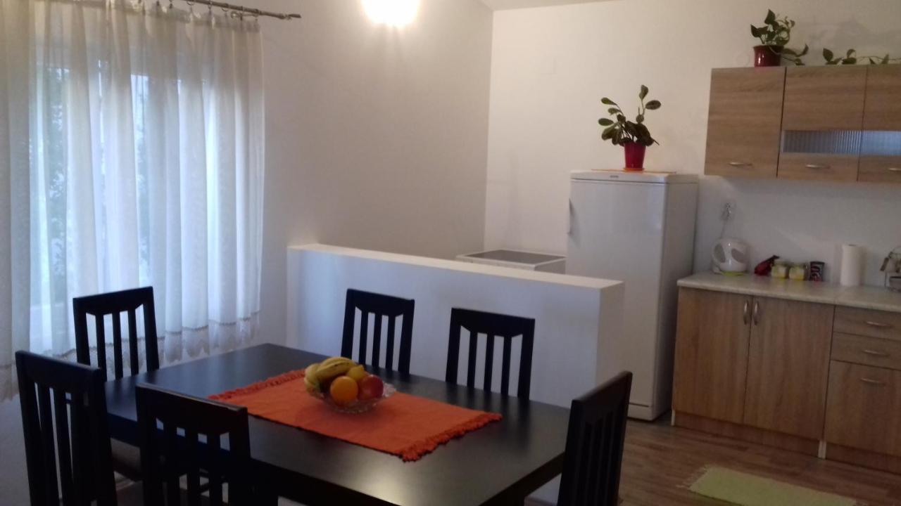 Apartment Vuk I Novak Ulcinj Exteriör bild